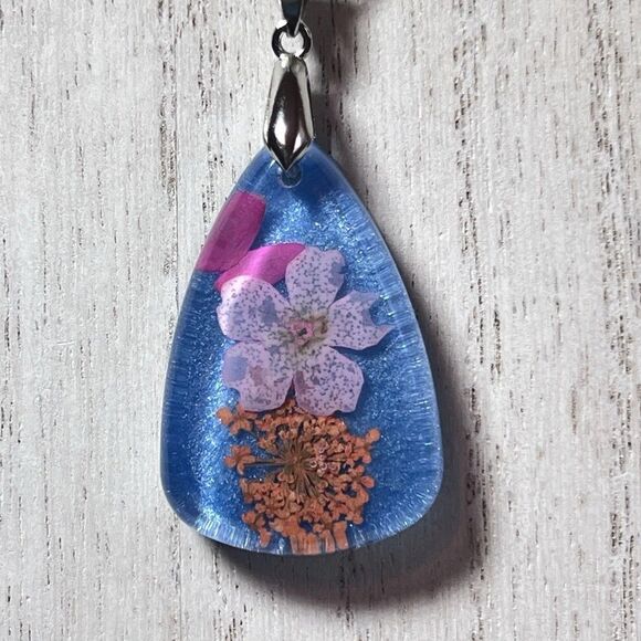 Colorful Real Dried Flower Pendant Necklace 18" Chain 1.5" Pendant Handmade - Picture 1 of 5